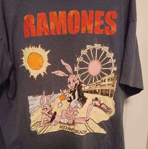 Vintage Graphic Ramones Tee Shirt